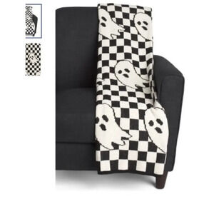 Spooky Night Black and White Checkered Ghost Decorative Knit Throw Blanket 50x70